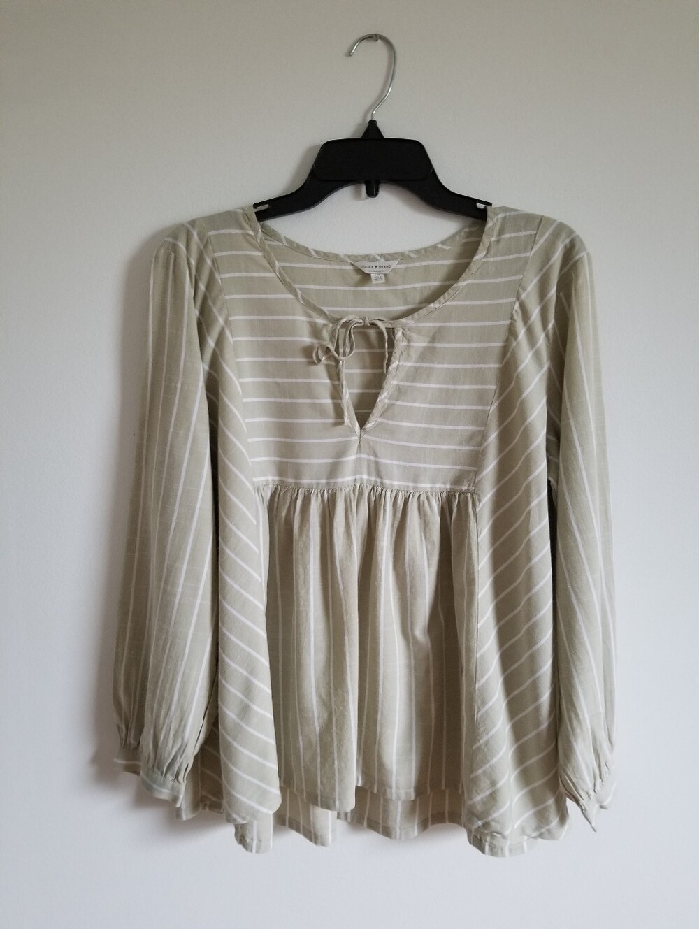 Lucky Brand Women’s Striped Sage Tie-Neck Peasant Top